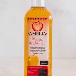 vinagre manzana detalle con fondo