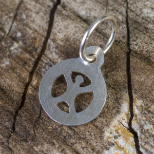 Colgante de plata modelo Pültruy Ruku Pillan