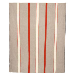 Alfombra telar gris, blanco y rojo 239 x 160 cm.