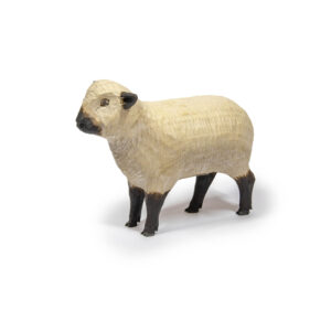 Oveja de madera pequeña